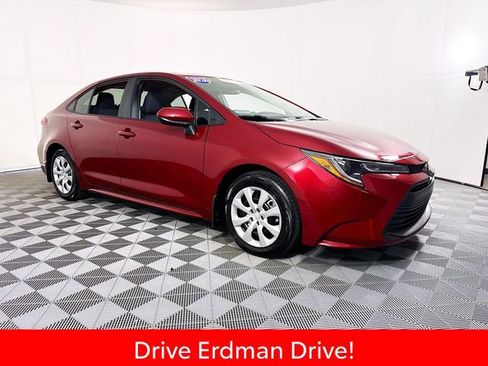 Certified 2026 Toyota Corolla LE FWD image 1