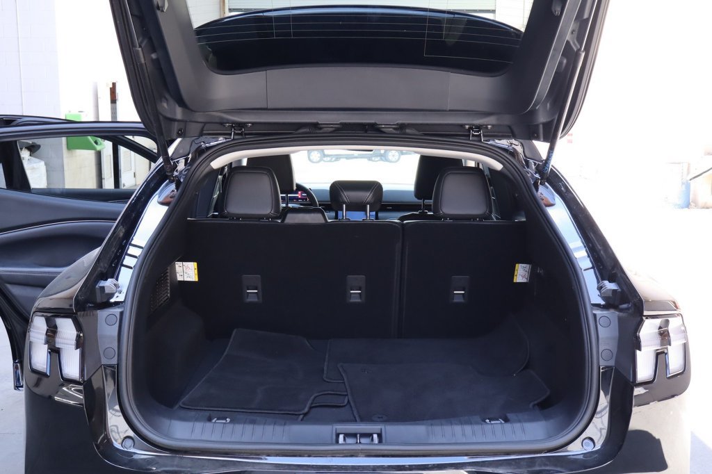 Used 2025 Ford Mustang Mach-E Select RWD image 37