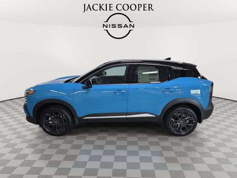 New 2026 Nissan Kicks SR FWD image 8