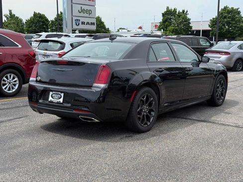 Used 2023 Chrysler 300 Touring L w/ Popular Equipment Group AWD/4WD image 3