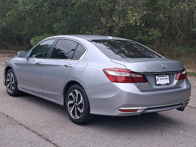 Used 2017 Honda Accord EX image 3