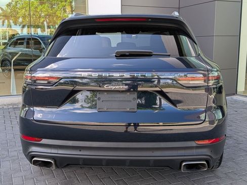 Used 2023 Porsche Cayenne Platinum Edition AWD/4WD image 7