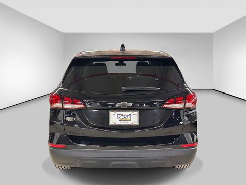 Used 2024 Chevrolet Equinox LS w/ LS Convenience Package image 4