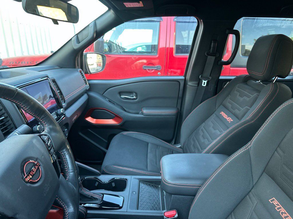 Used 2022 Nissan Frontier PRO-4X AWD/4WD image 7