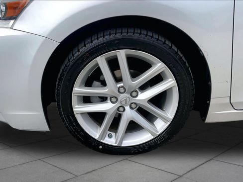 Used 2014 Lexus CT 200h FWD image 10