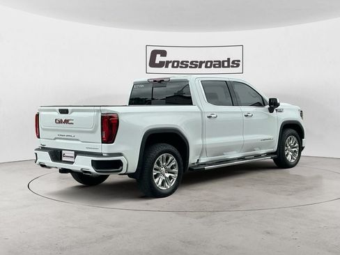 Used 2024 GMC Sierra 1500 Denali w/ Technology Package AWD/4WD image 5