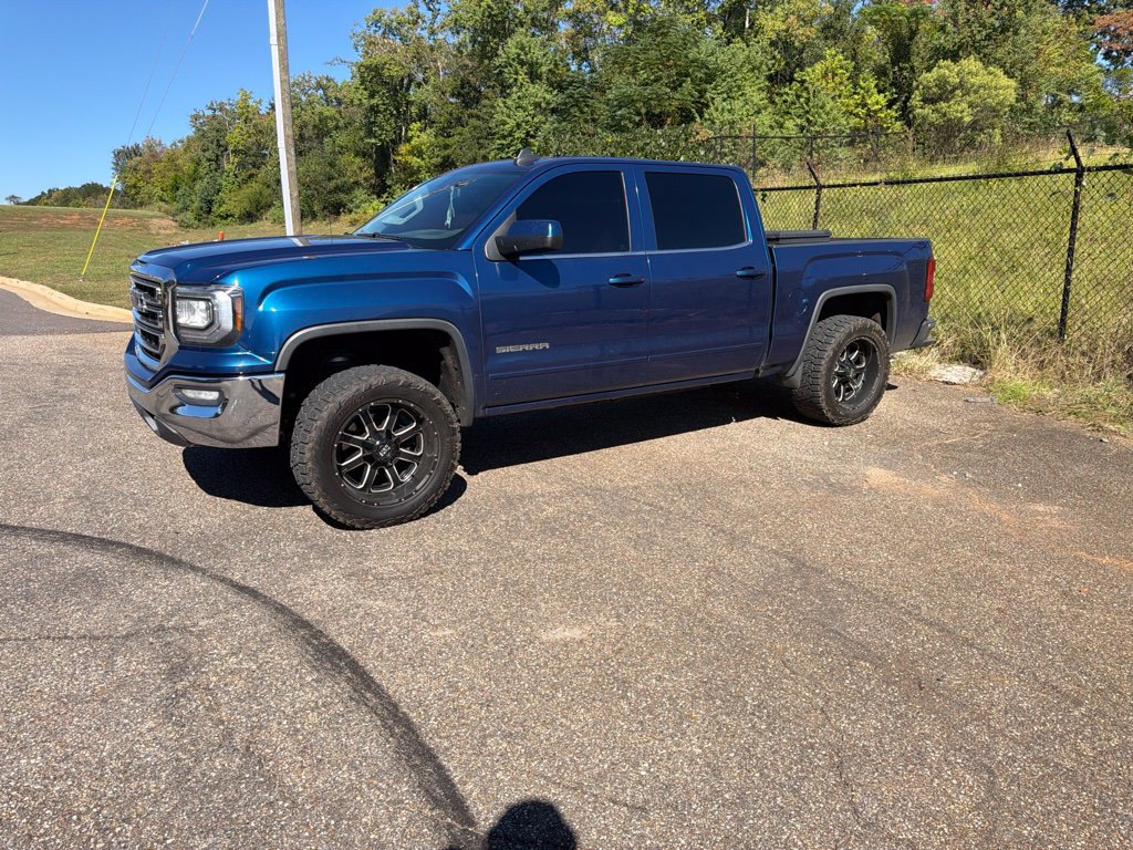 Used 2017 GMC Sierra 1500 SLE w/ SLE Value Package RWD image 7