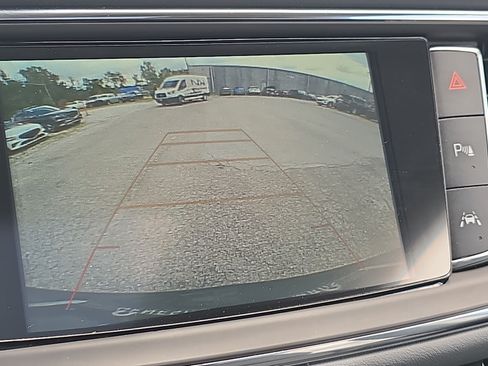 Used 2019 Buick Enclave Premium w/ Experience Buick Package AWD/4WD image 21