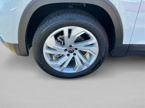 Used 2022 Volkswagen Atlas SE image 9