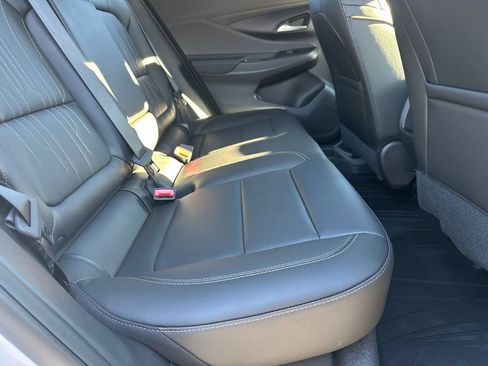 New 2026 Buick Envista Avenir image 16