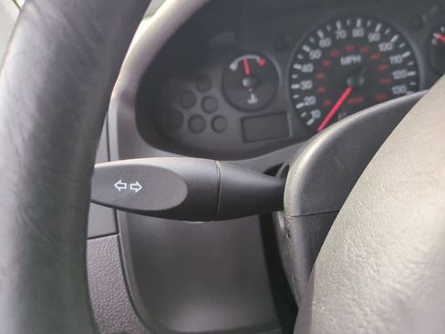 Used 2007 Ford Focus SE image 25