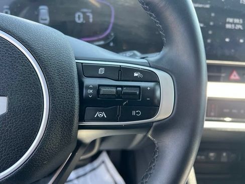 Certified 2025 Kia Sportage EX AWD/4WD image 16