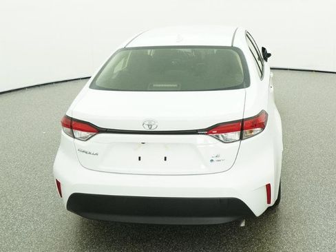 New 2026 Toyota Corolla LE FWD image 18