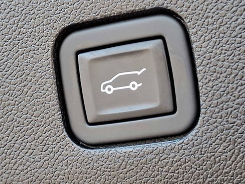 Used 2024 Cadillac XT6 Sport w/ Technology Package image 30