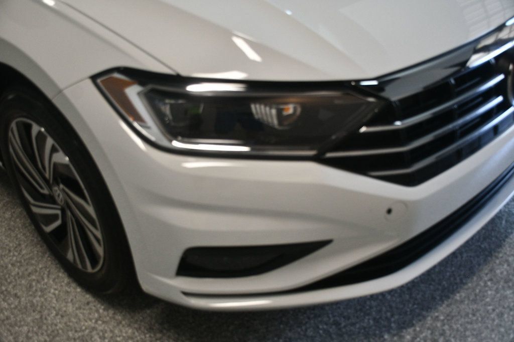 Used 2020 Volkswagen Jetta SEL Premium FWD image 10