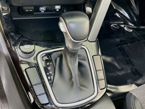 Used 2022 Kia Seltos S FWD image 17