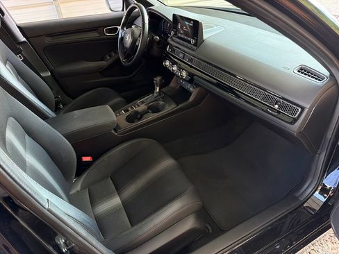 Used 2023 Honda Civic Sport image 26