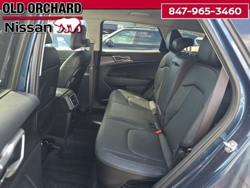 Used 2023 Kia Sportage EX AWD/4WD image 6