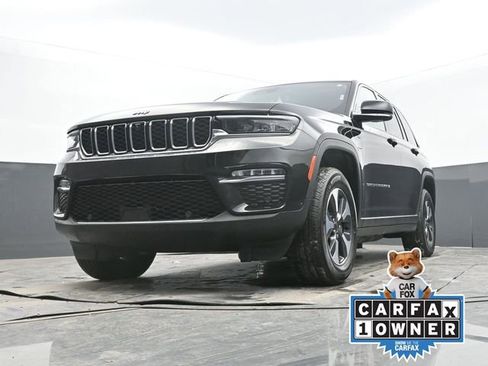 Used 2022 Jeep Grand Cherokee Limited 4xe w/ Luxury Tech Group II image 56