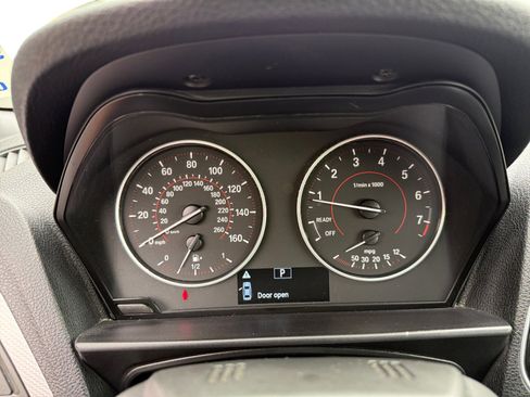 Used 2016 BMW M235i Convertible image 11