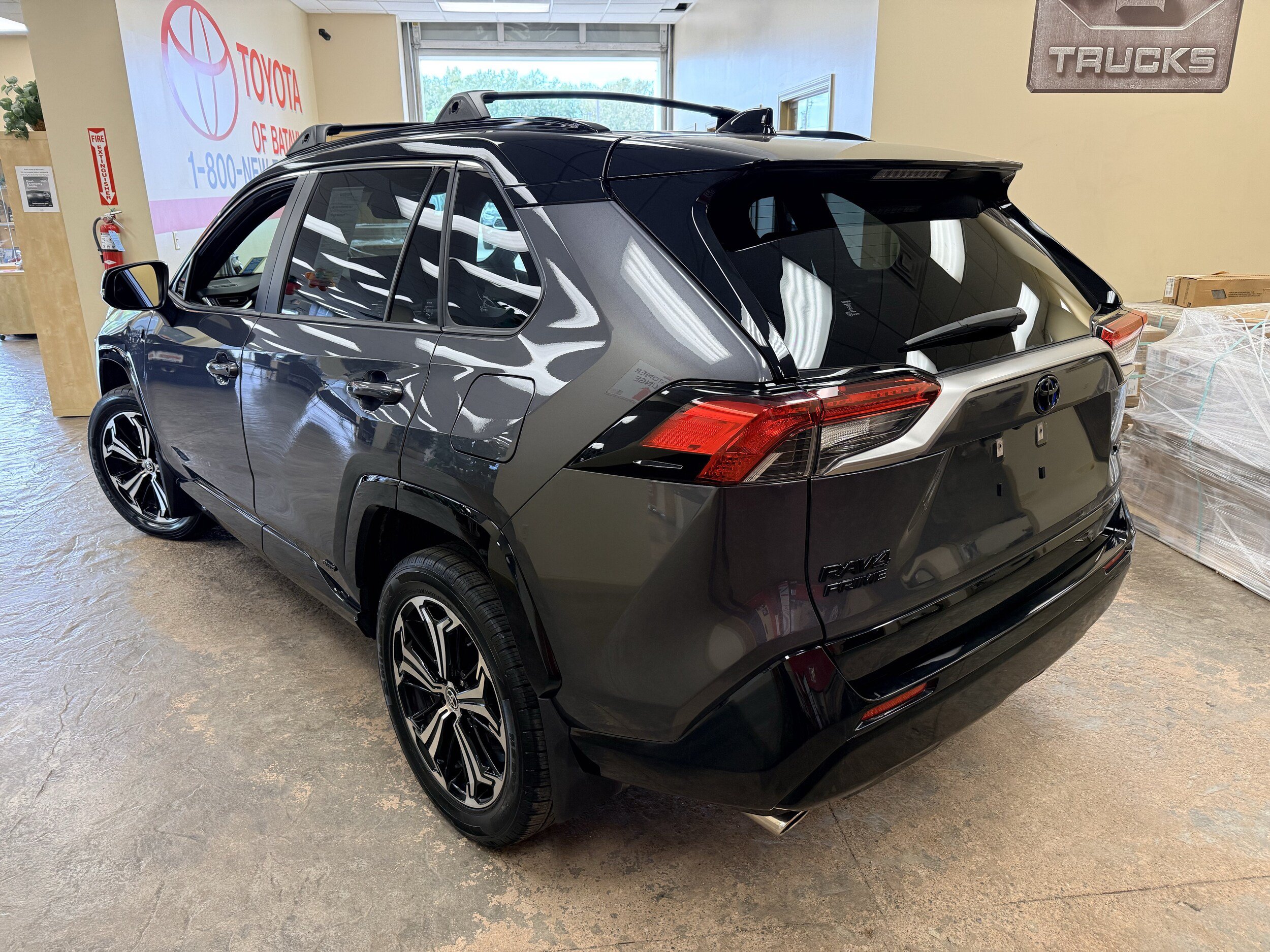 Used 2024 Toyota RAV4 XSE w/ Weather Package AWD/4WD image 15