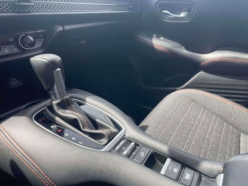 Certified 2024 Honda HR-V Sport image 30