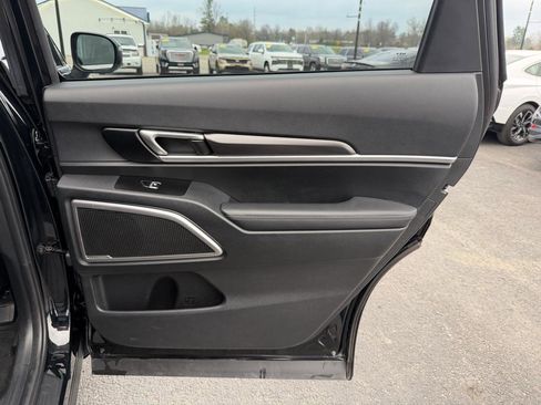 Used 2025 Kia Telluride S image 21