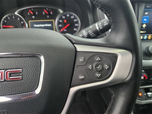 Used 2023 GMC Acadia SLT image 23