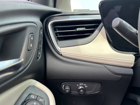 Certified 2024 Buick Encore GX Avenir w/ Avenir Technology Package FWD image 20
