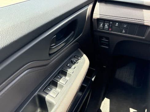 Used 2019 Honda Odyssey EX image 22