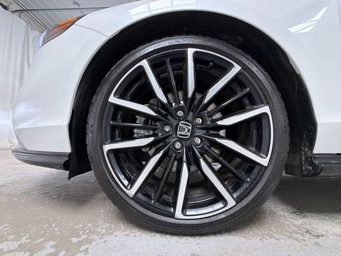 Used 2024 Honda Accord Touring image 14