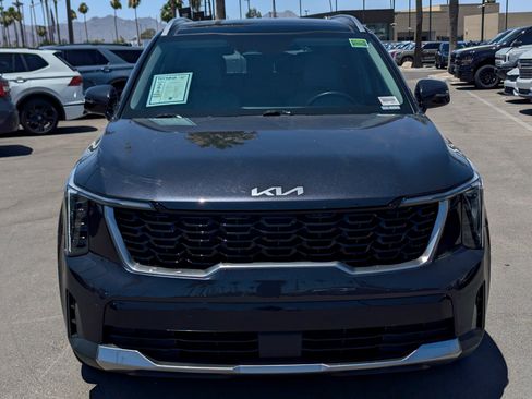 Used 2025 Kia Sorento S w/ Panoramic Sunroof Package FWD image 6