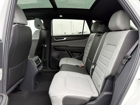 New 2026 Volkswagen Atlas Cross Sport SEL AWD/4WD image 14