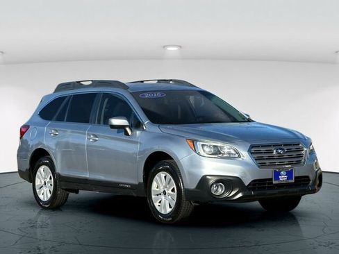 Used 2016 Subaru Outback 2.5i Premium image 8