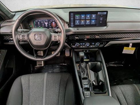 Used 2025 Honda Accord Sport image 23