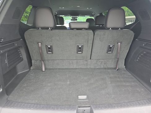 Used 2025 Buick Enclave Preferred FWD image 24