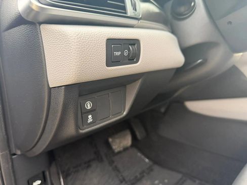 Used 2018 Honda Accord LX image 12