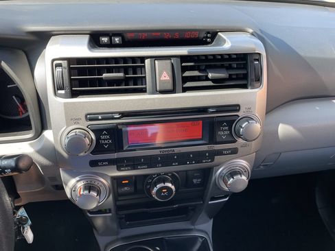 Used 2011 Toyota 4Runner SR5 AWD/4WD image 18