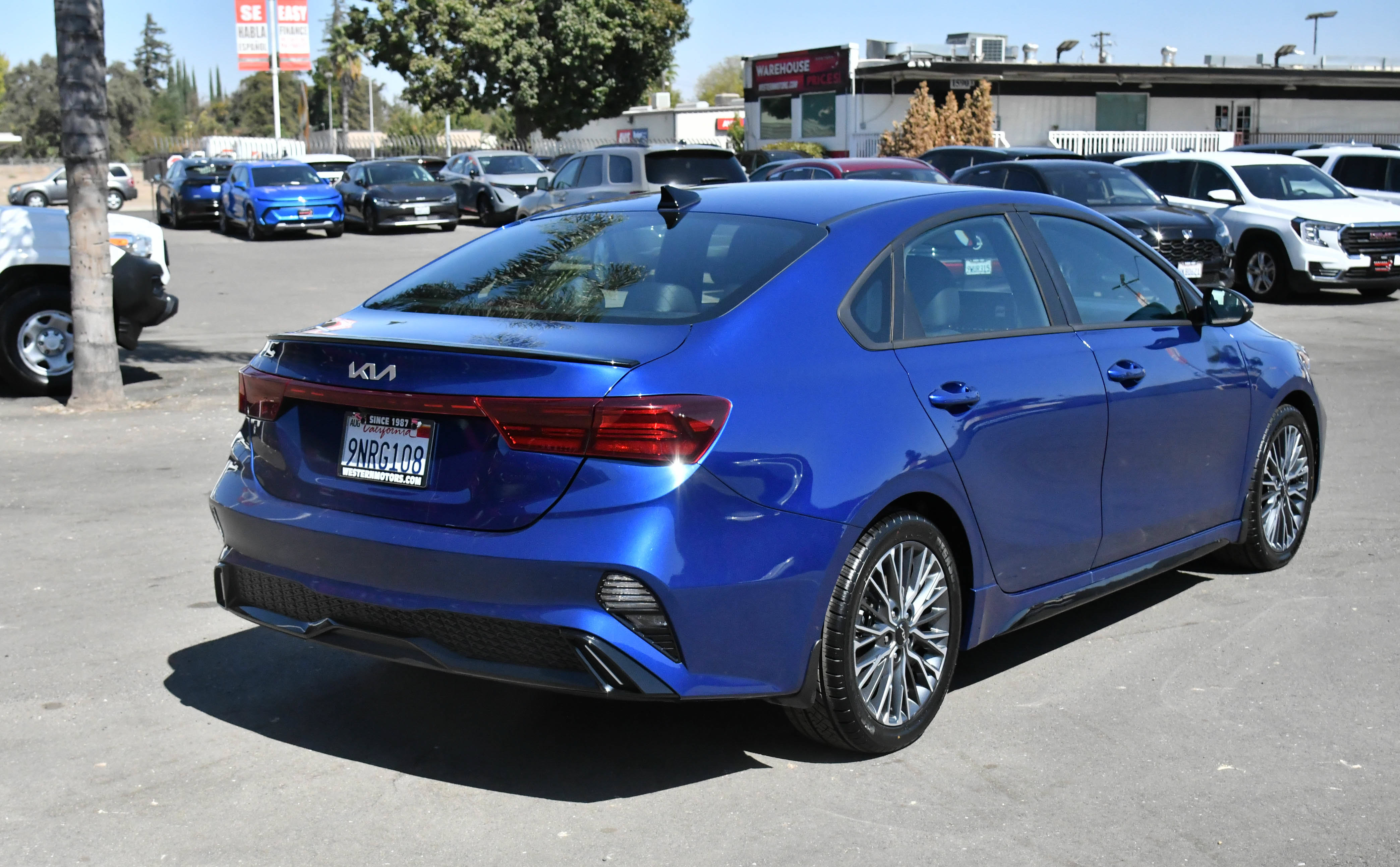 Used 2024 Kia Forte GT-Line w/ GT-Line Premium Package FWD image 8