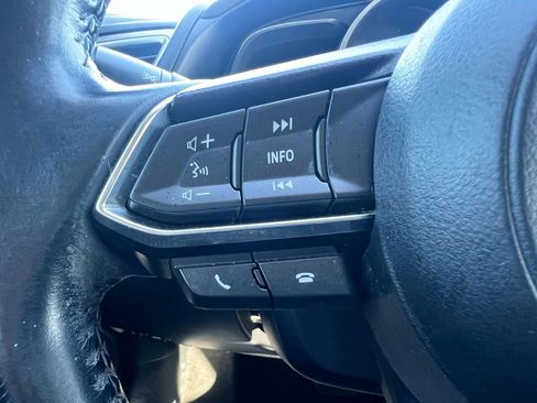 Used 2018 MAZDA MAZDA3 Touring image 11