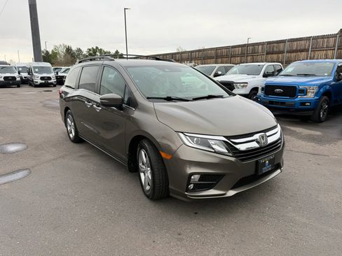 Used 2018 Honda Odyssey EX image 9