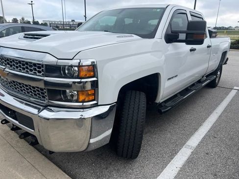 Used 2019 Chevrolet Silverado 2500 W/T w/ WT Convenience Package AWD/4WD image 4