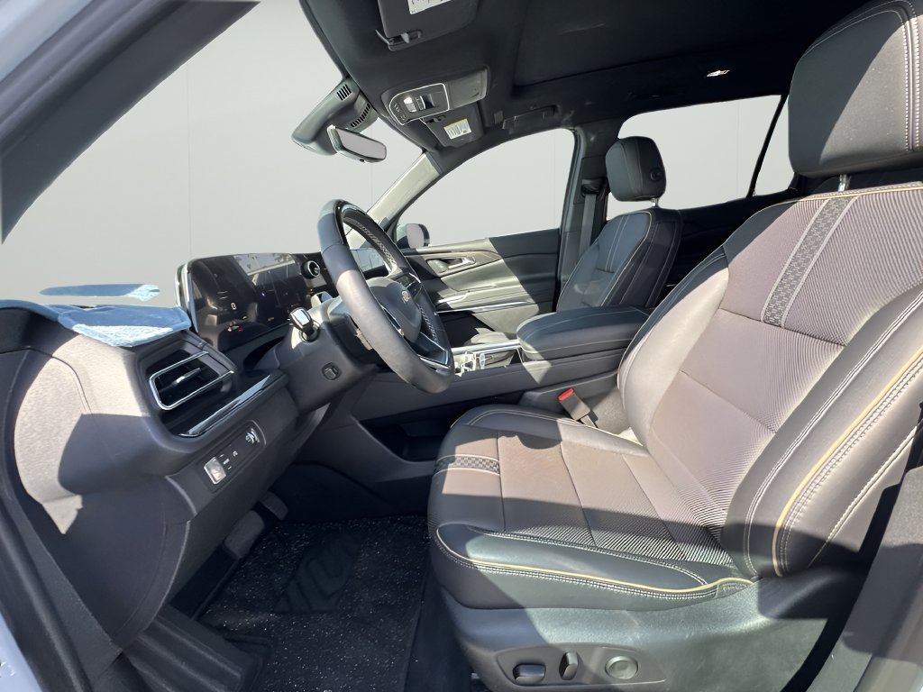 Used 2026 Chevrolet Traverse High Country FWD image 10