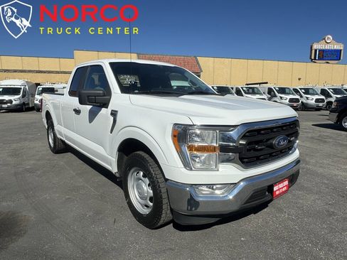 Used 2021 Ford F150 XLT image 2
