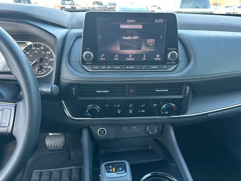 Certified 2021 Nissan Rogue S image 27