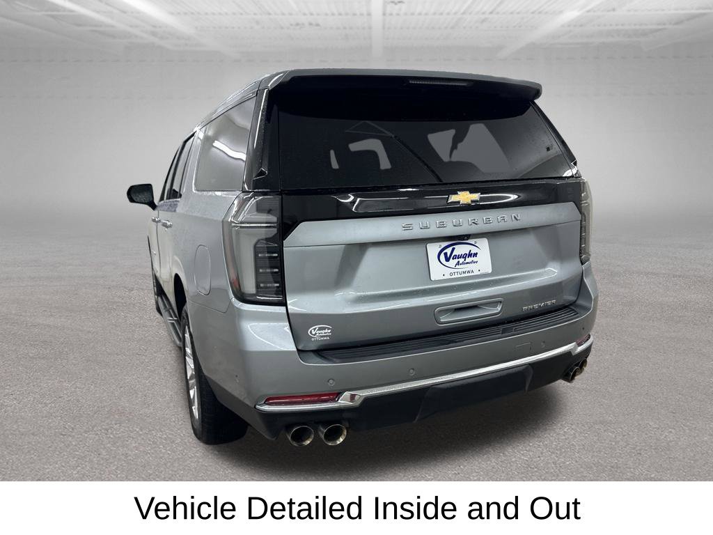 Used 2025 Chevrolet Suburban Premier AWD/4WD image 11