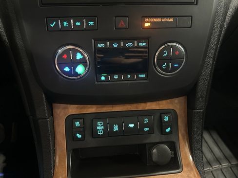 Used 2012 Buick Enclave Premium w/ Trailering Provision Package image 25