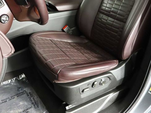 Used 2024 Cadillac Escalade Sport Platinum w/ LPO, ONYX Package image 11