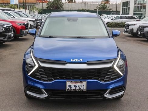 Used 2025 Kia Sportage EX FWD image 2