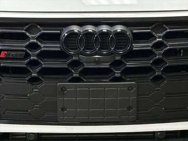 Used 2023 Audi SQ5 Premium Plus w/ Premium Plus Package AWD/4WD image 5
